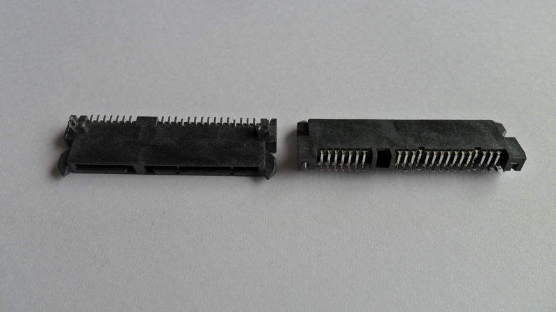 CA22-041 SATA 7+15P 母座SMT H3.50 板上側插式