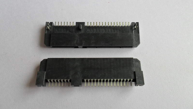 CA22-055 SATA 7+15P 母座SMT H3.50 板上側插式